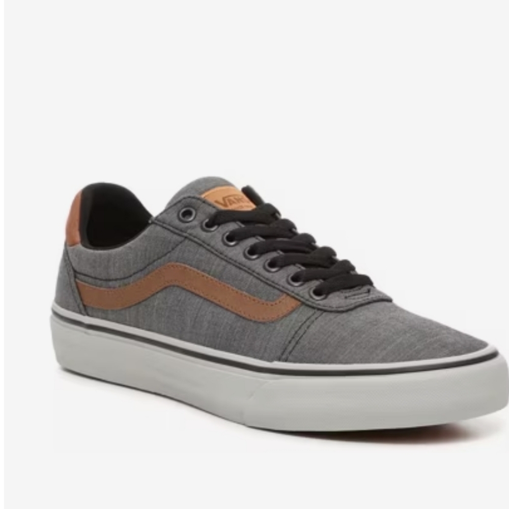 Vans Ward Deluxe Sneakers Youth 2.0 NWOT
